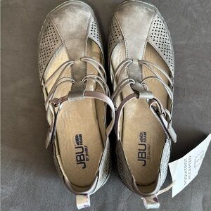 Jambu Gray Women's Sandals